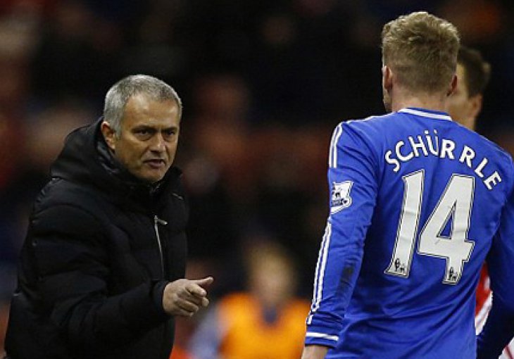 Mourinho: U problemima smo, ne osjećam se ugodno