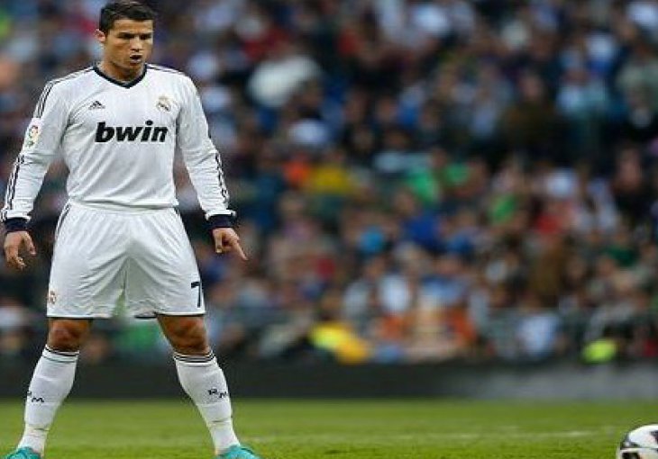 Top 10 najboljih slobodnih udaraca ikada (Video)