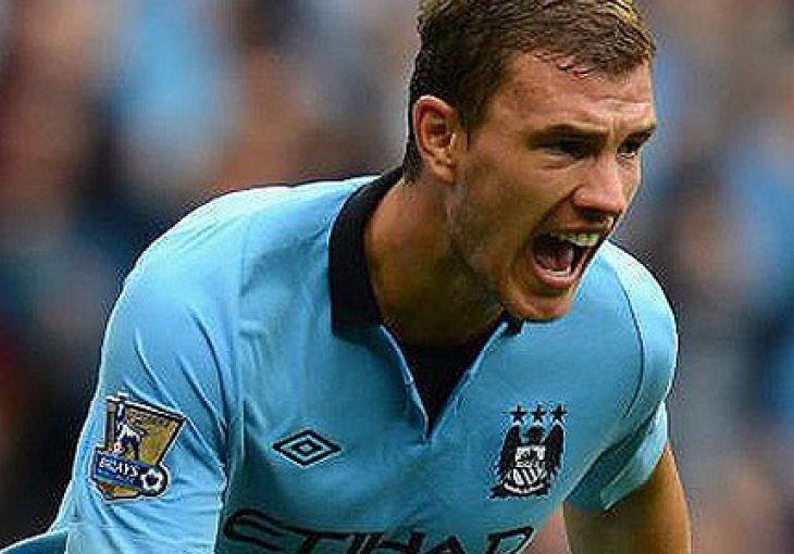 Engleska legenda stala u odbranu Džeke: Ovo mu se može desiti samo u Cityu!