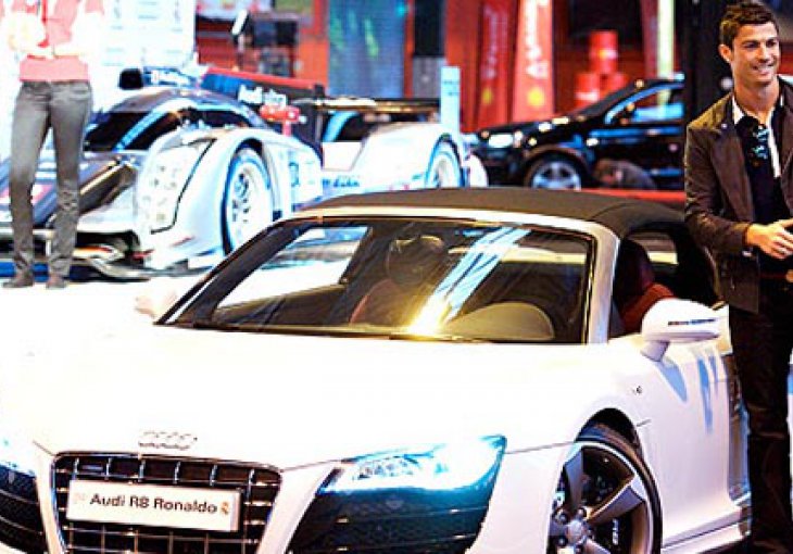 Ronaldo ima 19 automobila: Garaža od 3 miliona eura