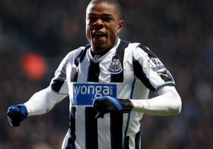 Newcastle do nogu potukao Stoke, Arsenal preokrenuo i slavio 