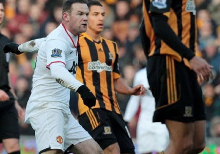 Spektakularan gol Waynea Rooneya