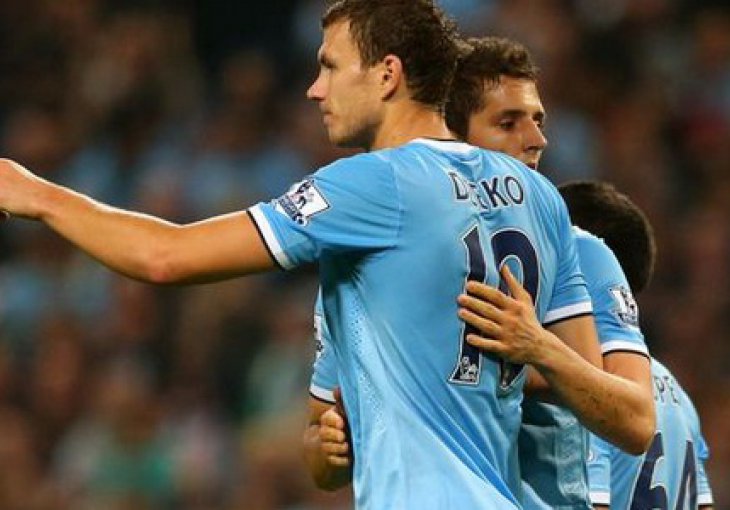 Poznata priča: Džeko na klupi i protiv Liverpoola