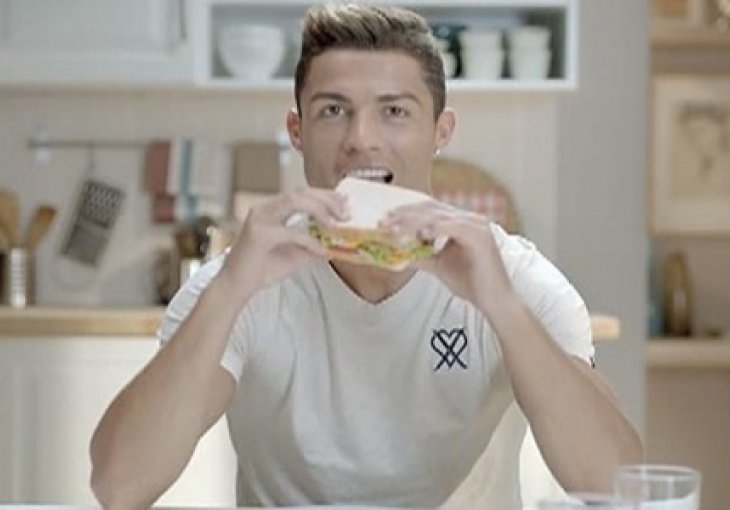 Cristiano Ronaldo promijenio ime!