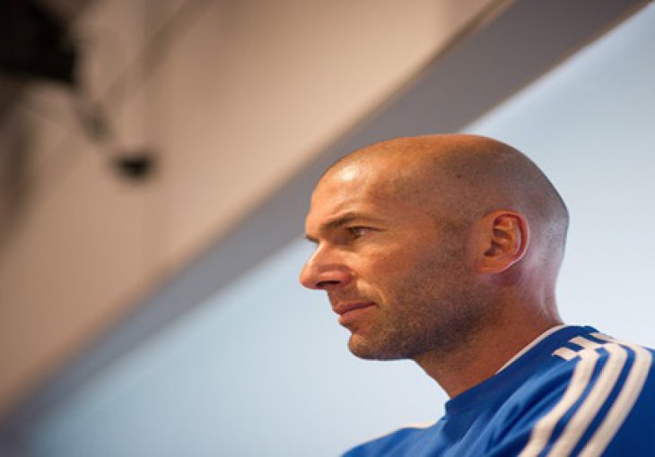 Zinedine Zidane podsjeća na stare dane