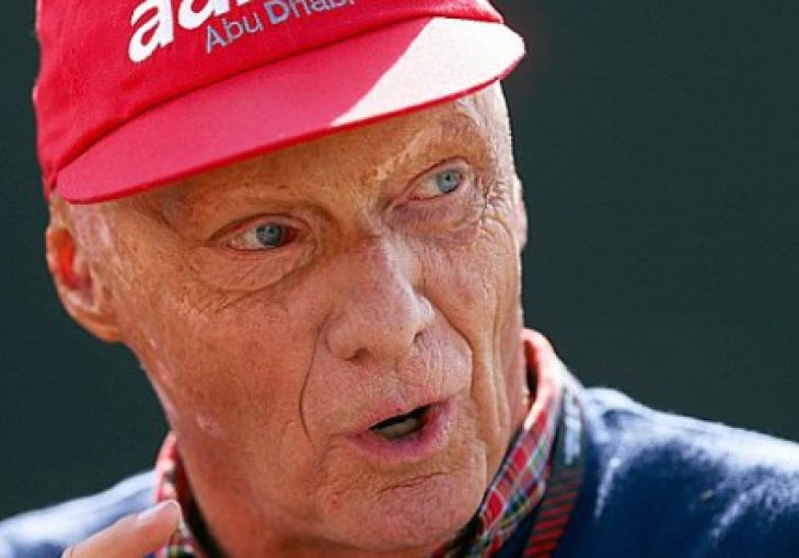 Legendarni Niki Lauda: Neko odozgo pomaže Schumiju