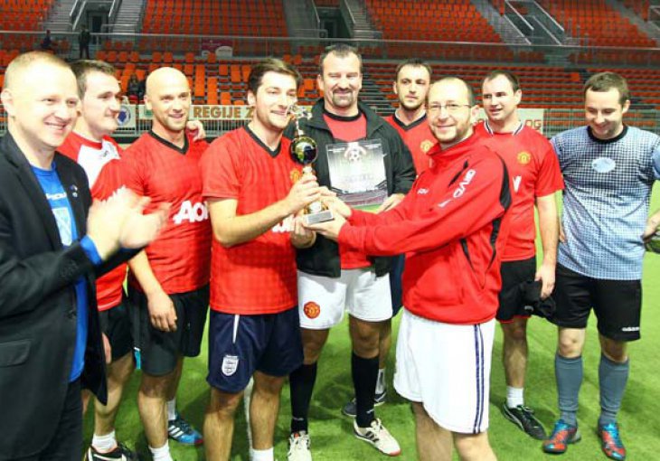 Navijačka ekipa Manchester Uniteda pobjednik 