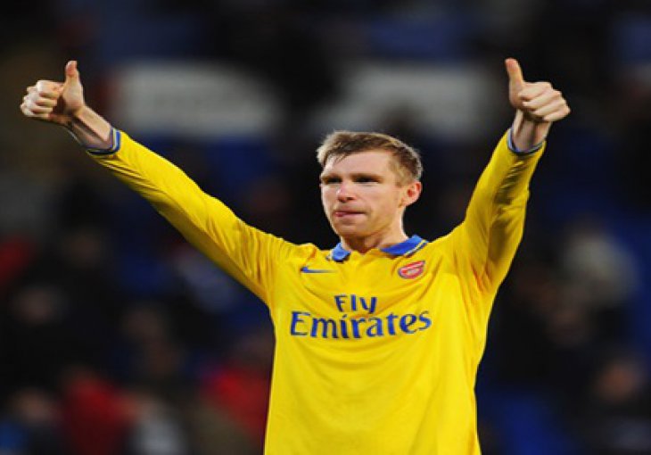Mertesacker: Vermaelen je uzor u Arsenalu