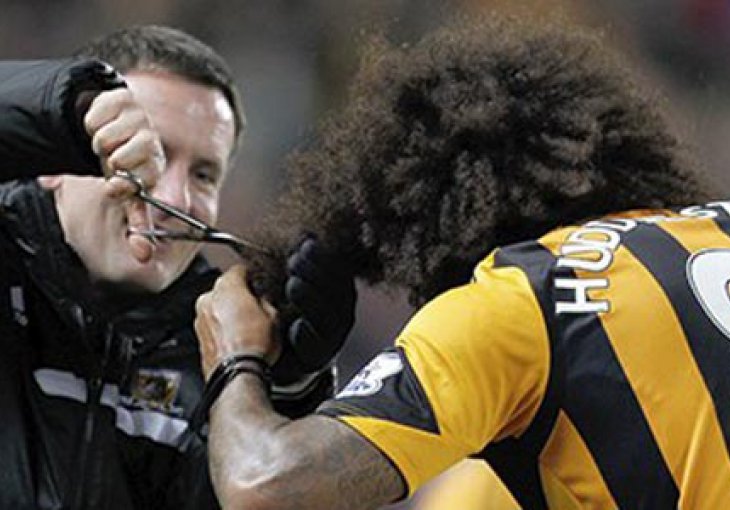 Tom Huddlestone skupo prodao kosu
