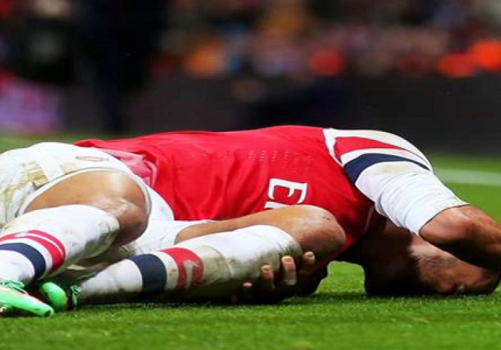 Wenger: Walcott će se vratiti jači nego ikad
