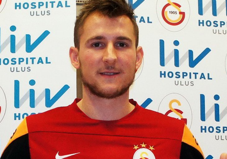 Hajrović večeras debituje za Galatasaray