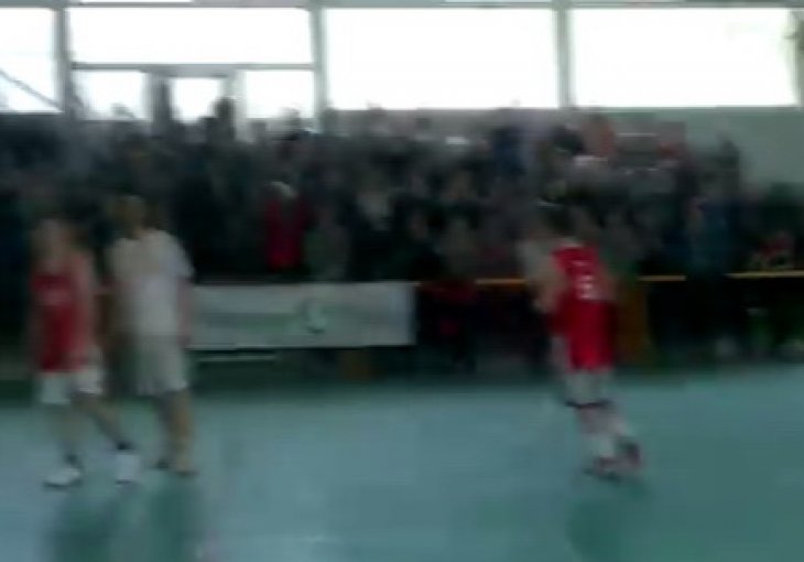 Ko ne skače hožda nije, hej, hej, hej!