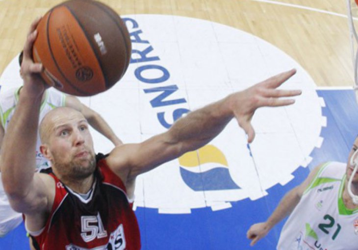 Kenan Bajramović u nastavku sezone u dresu Sparsa