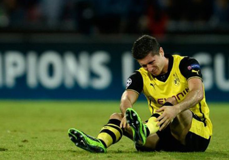 Lewadowski udario navijača Borussije?