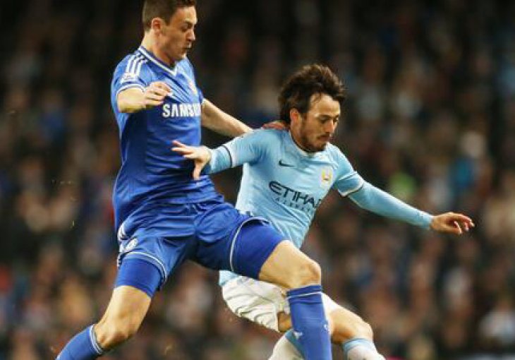 Bane Ivanović probio Harta, Chelsea vodi na Etihadu!