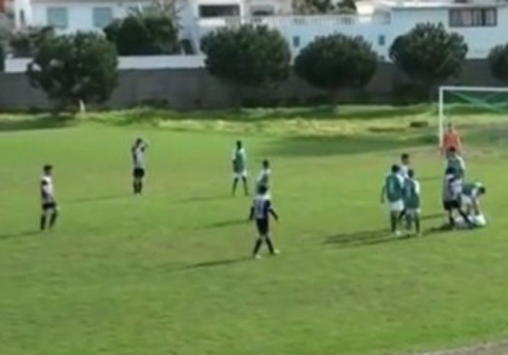 Šokantan primjer divljaštva na fudbalskim terenima stiže iz Portugala