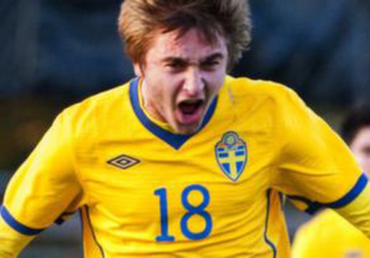 Muamer Tanković od prve minute protiv Manchester Uniteda!
