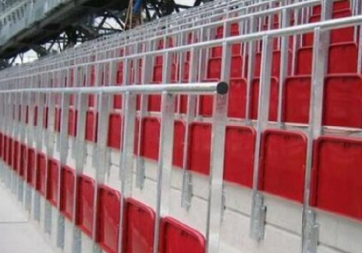 Bristol City uveo 'sjedala za stajanje'