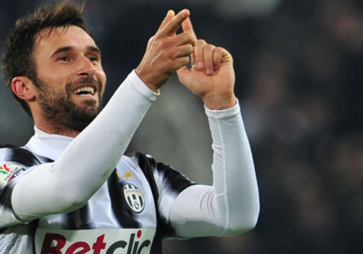 Juventus nekoliko sedmica bez Vučinića