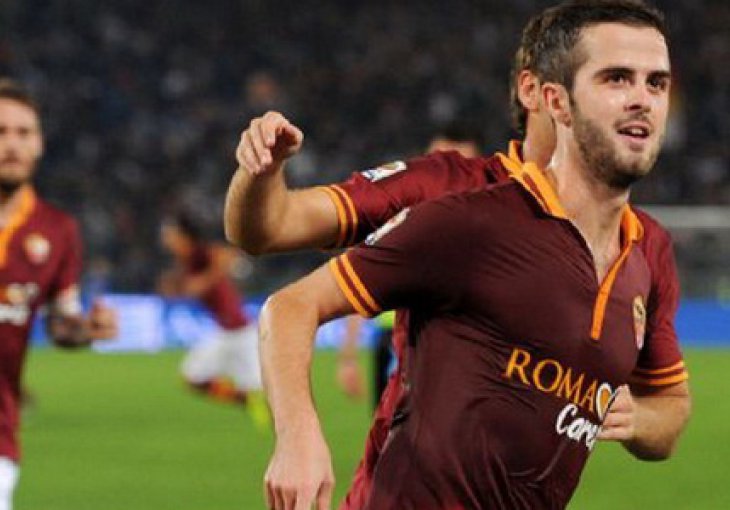 Pjanić demonstrirao silu, Roma pregazila Sampdoriju