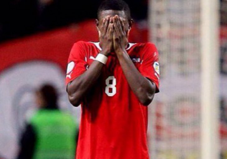 Šta će nam taj? Takve zgrćemo lopatama...