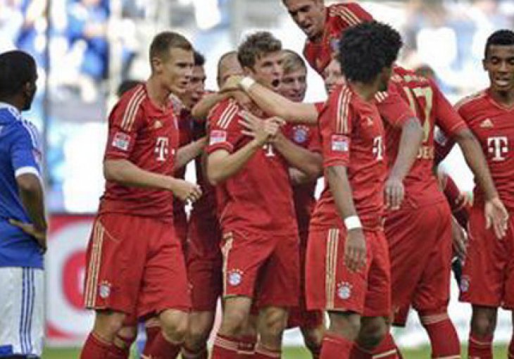 Bayern pregazio Schalke, Kolašinac se utopio u sivilo
