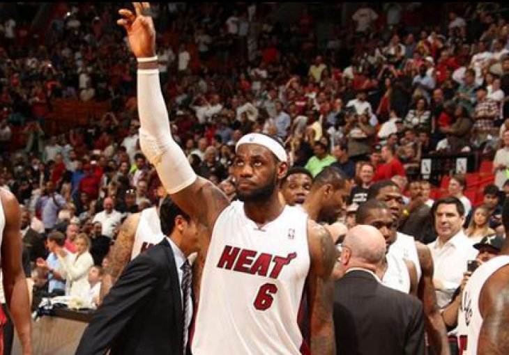 LeBron James brojao do 61, Netsi zaustavili Bullse