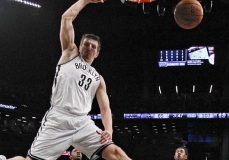 Pogledajte poene Mirze Teletovića protiv Toronta