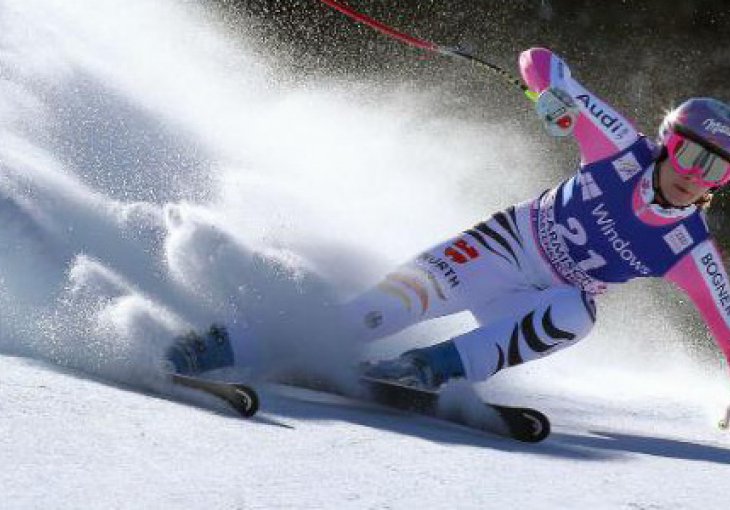 Hoefl-Riesch završila karijeru