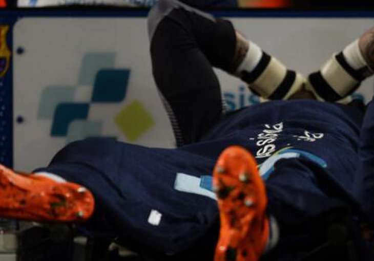Victor Valdes večeras je završio karijeru u Barceloni