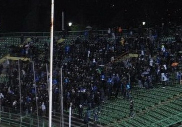 Sukobi navijača i policije u i oko Koševa, više povrijeđenih na obje strane