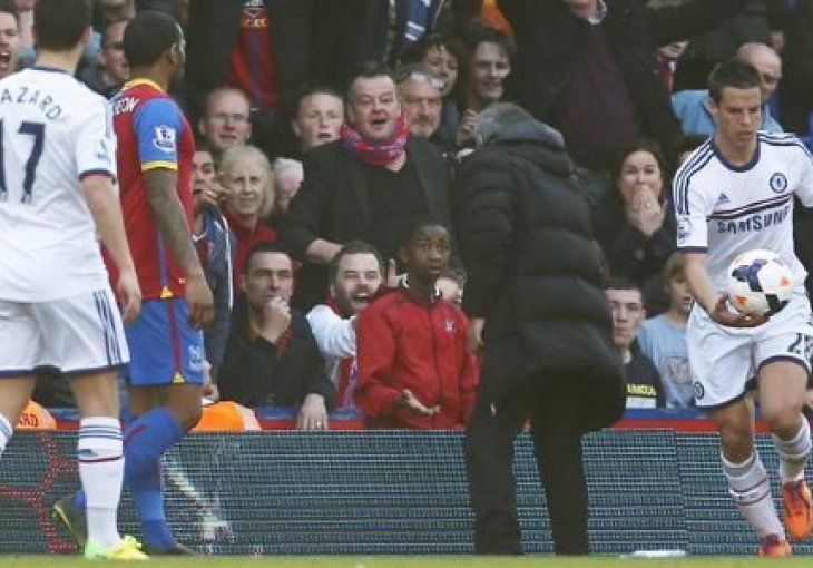 Mourinho pobjesnio na dijete: Nemoj to da mi radiš!
