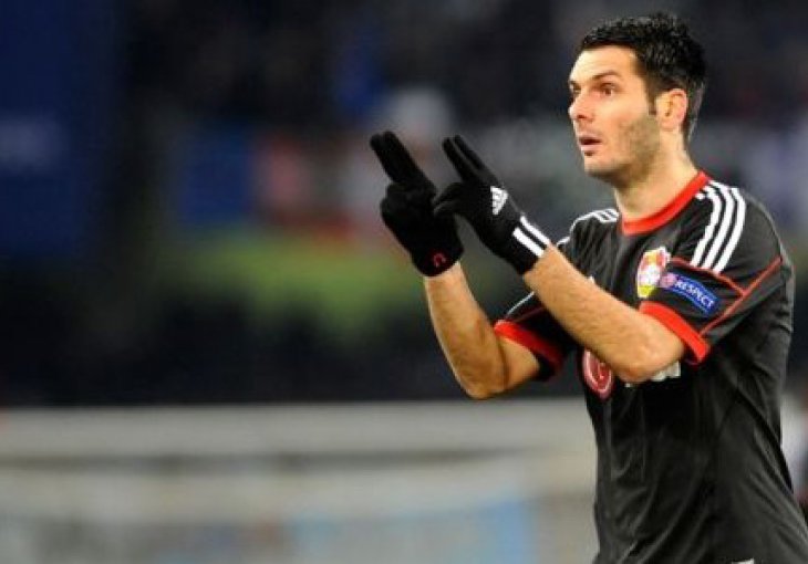 Sjajan nastup Emira Spahića u porazu Bayera