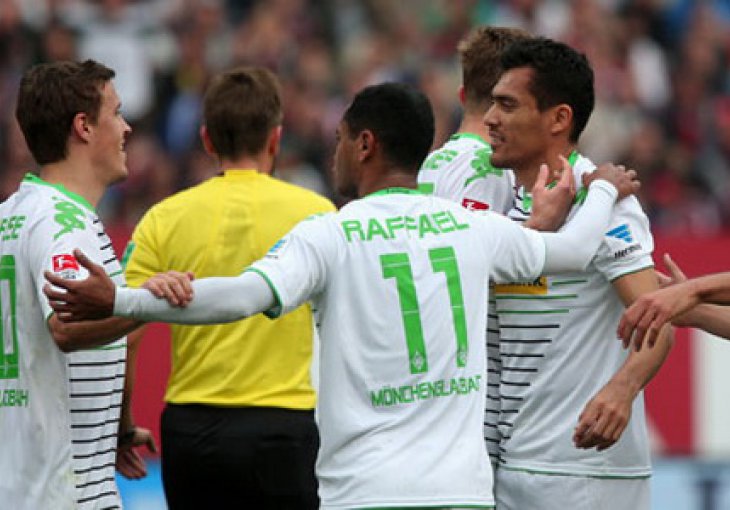 I to se desilo: Augsburg bacio veliki Bayern na koljena