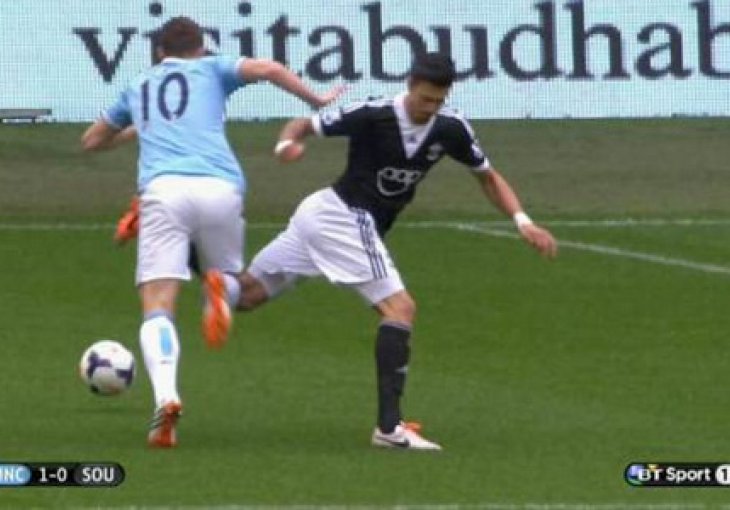 Michael Owen ponovo uzeo na zub Edina Džeku