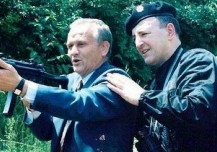 Potvrđeno: Fotografija Petrovića i Arkana je lažna!