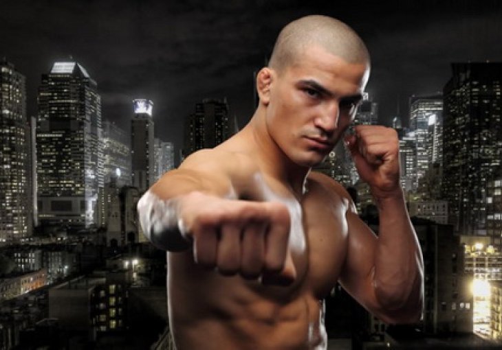 UFC borac porijeklom iz Srebrenice pobjedu proslavio sa zastavom BiH