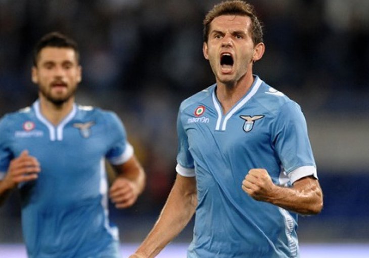 Lazio čeka ponudu Stare dame za Lulića, cijena poznata