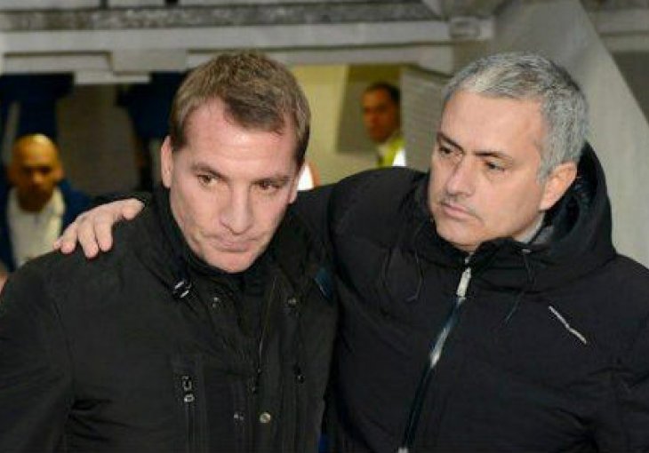 Mourinho poklanja titulu Liverpoolu: 'Posebni' najavio rezerve protiv Redsa