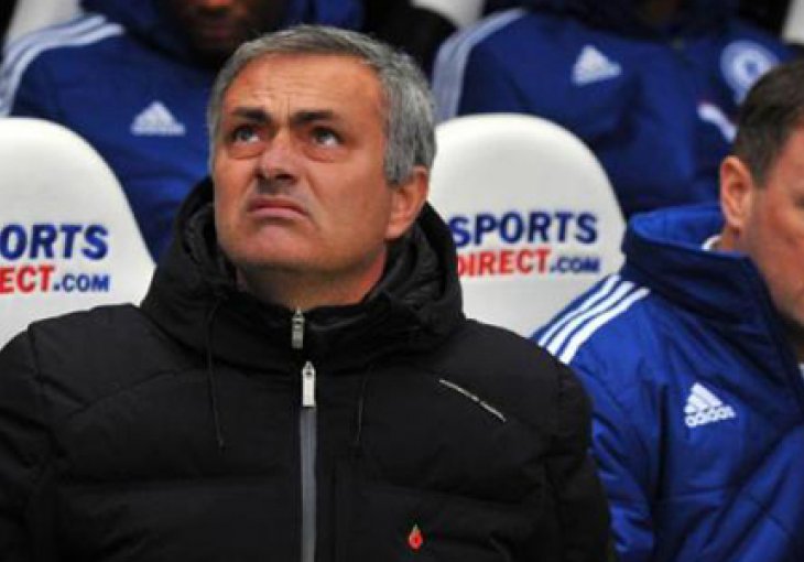 Willam Hill pretrpan uplatama - Mourinho kandidat za klupu Uniteda 