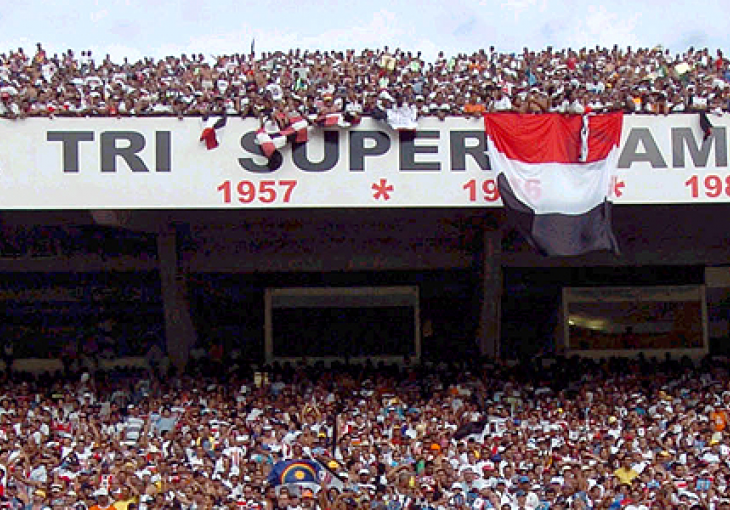 Navijač poginuo nakon što ga je pogodila WC-školjka