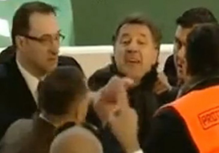 Mamić bjesnio na Grbavici: Nogom udario navijača?!