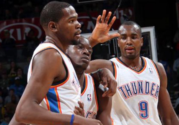 Durant i Westbrook sredili Clipperse, a Hibbert Wizardse