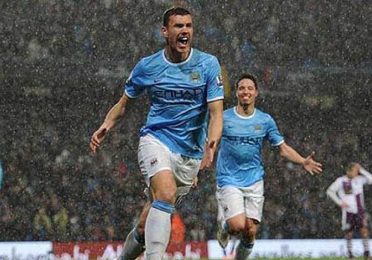 Poruka Džeke na FB: Dva po dva i titula