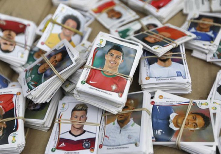 Učitelj uhapšen jer je otimao Panini sličice od učenika