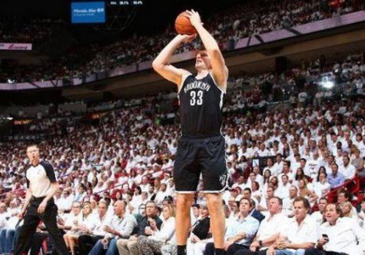 Pogledajte kako je Teletović izrešetao aktuelne NBA prvake