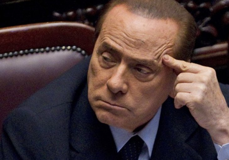Silvio Berlusconi u petak se istakao novim 'biserom'