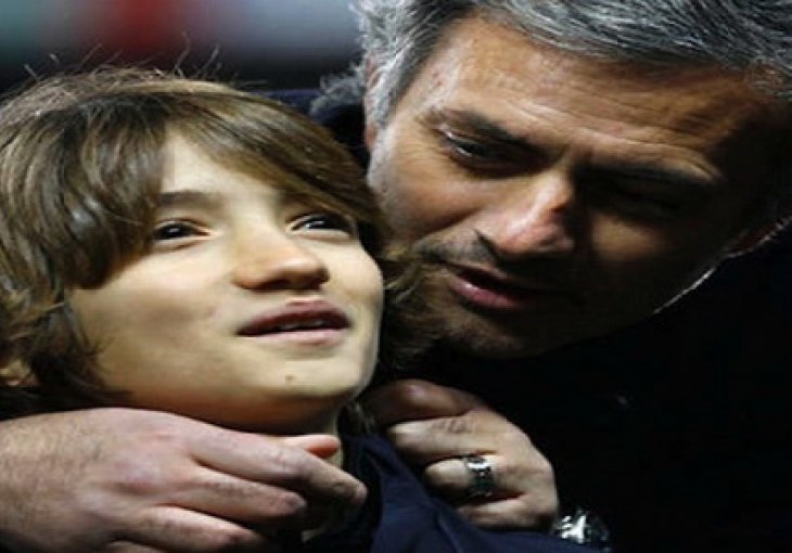 Mourinhov sin službeno potpisao za Fulham