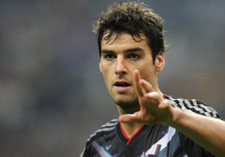 Gourcuff izveo psa u šetnju, pa se povrijedio