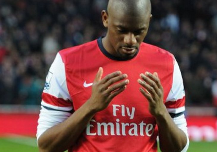 Zvijezda Arsenala se okrenula islamu i želi postati hafiz